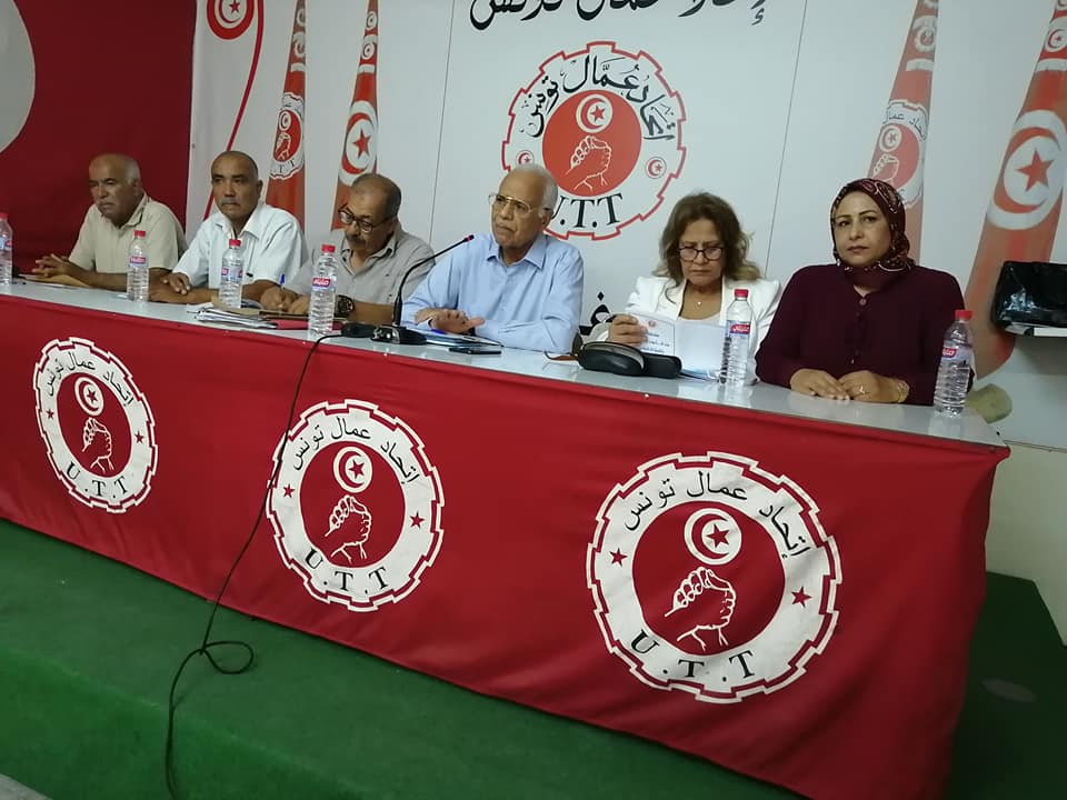 اتحاد عمال تونس يدعو الى الإقبال بكثافة يوم الاستفتاء والتصويت "بنعم"